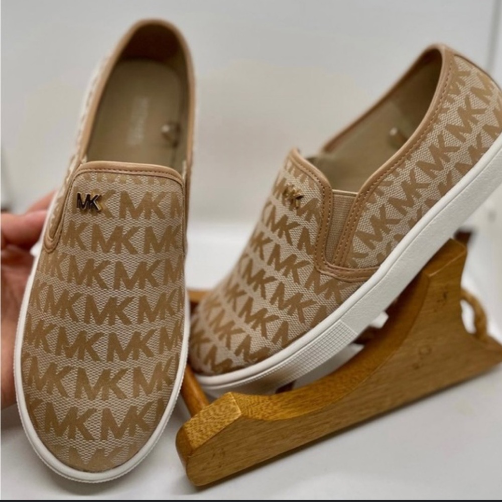 Michael Kors kids shoes